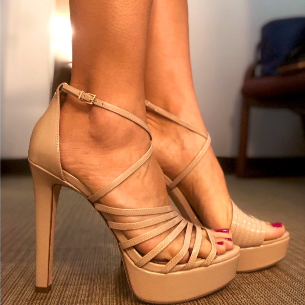 Jessica Simpson Bravani Nude Heel size 8.5